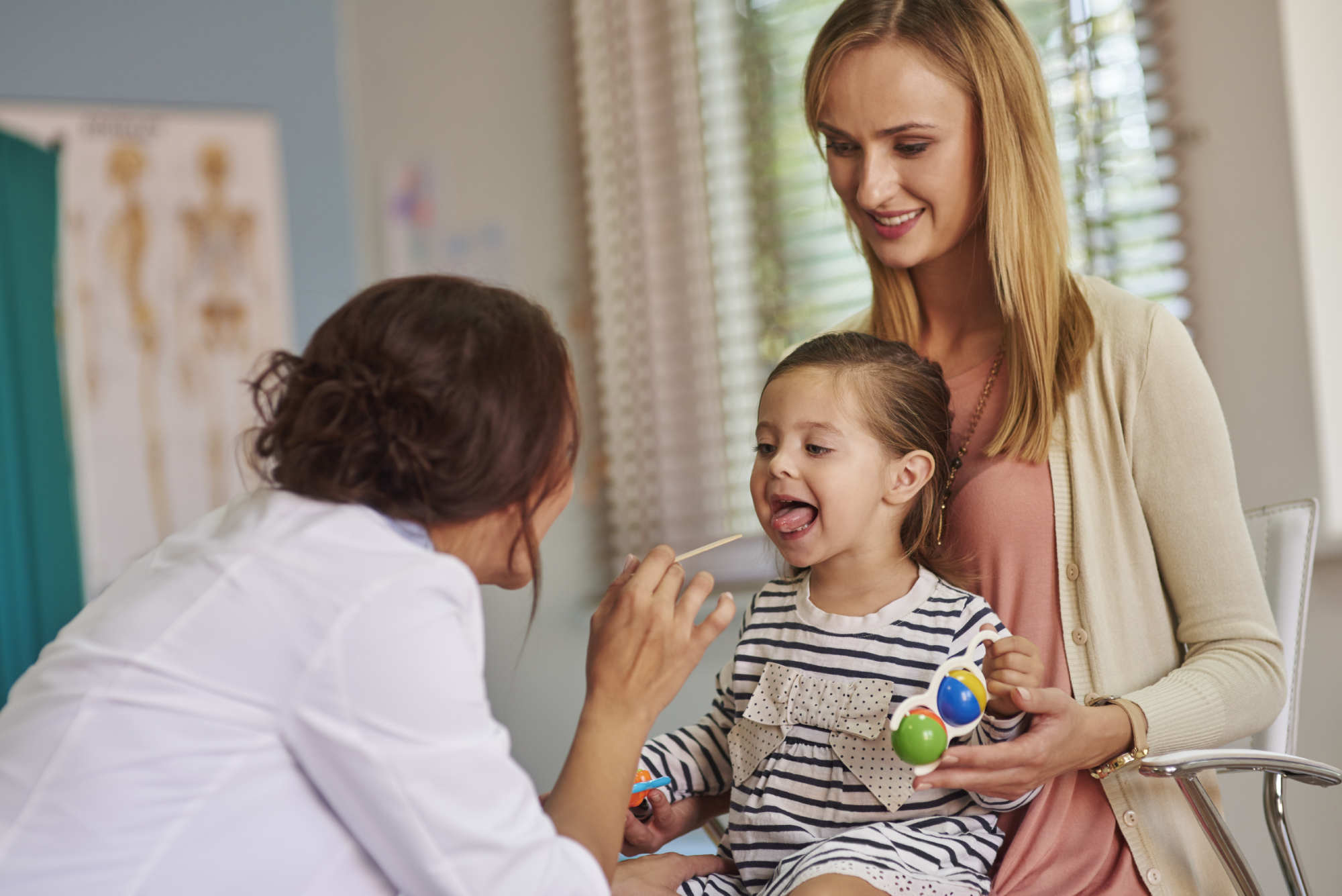 routine-examination-little-girl-s-throat